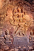 Prasat Kravan - bas reliefs on the brickwork, Vishnou mounted on the shoulders of Garuda.